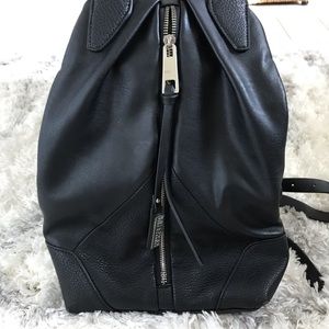 KENNETH COLE reaction slim backpack black EUC
